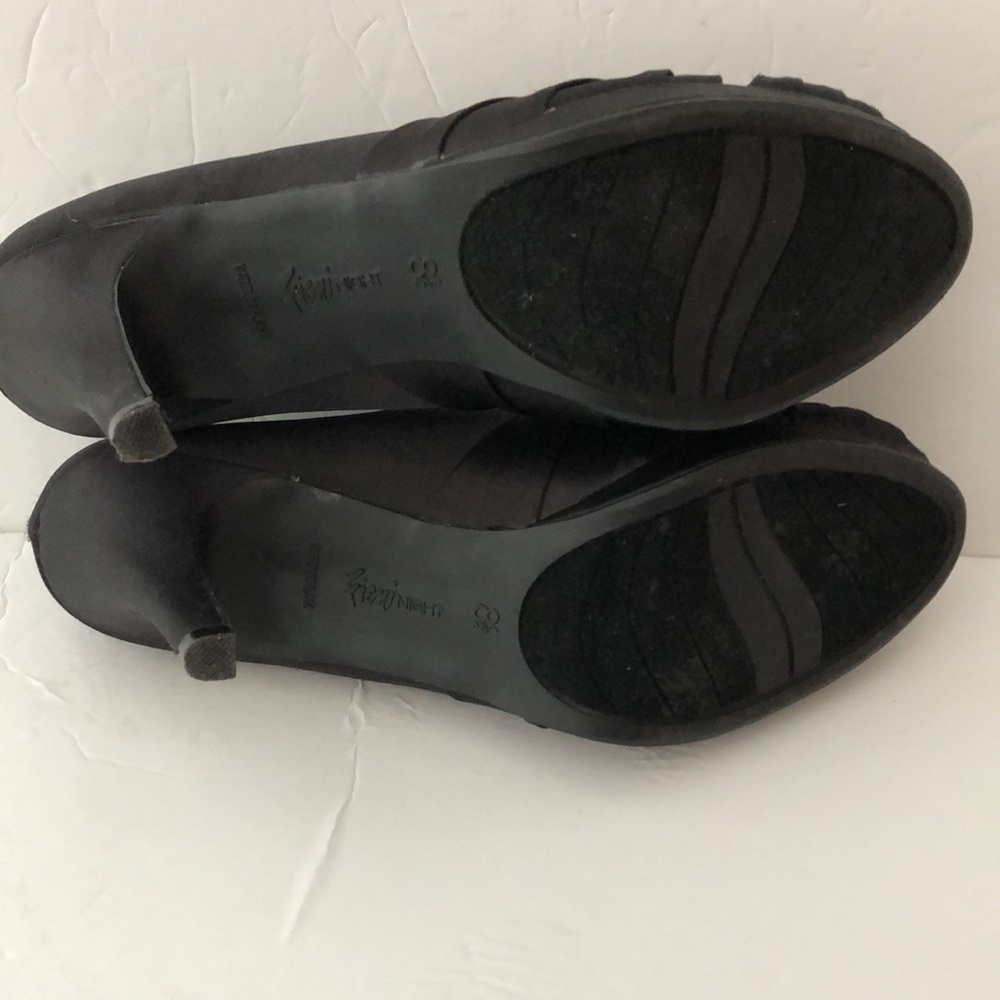 Fioni Night Black Satin Heels Shoes SZ 8.5 - Picture 9 of 10